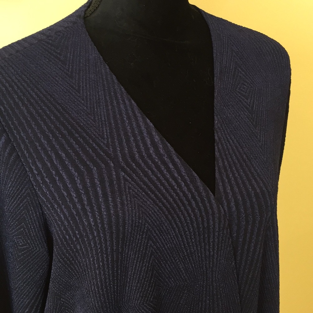 NWT Beautiful Blue M Sarah - Lularoe